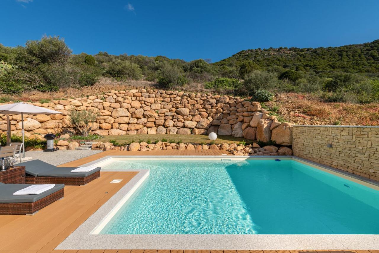 Villa Sa Rocca Junior & Suite Chia Exterior foto